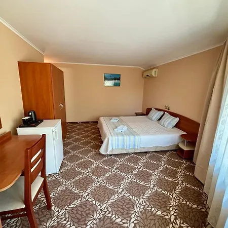 La Zur 3* Равда